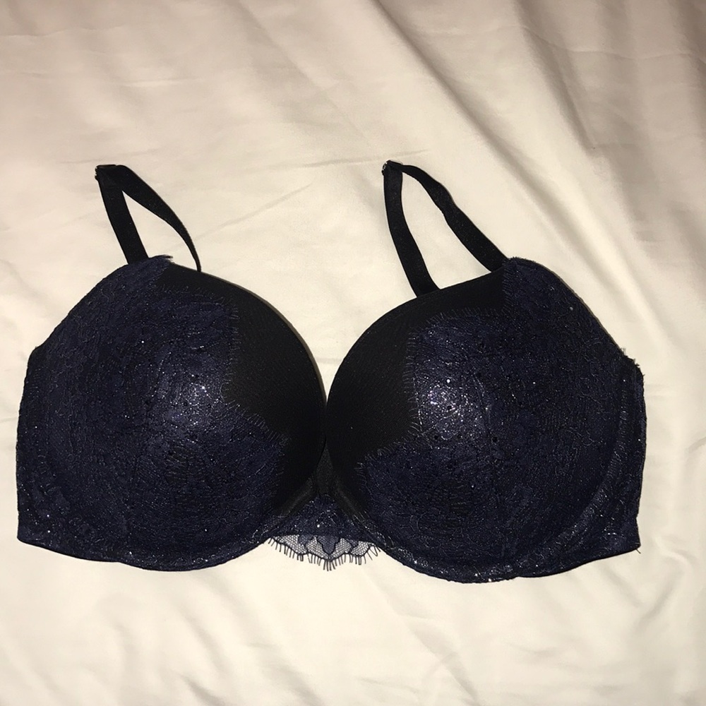 Victoria's Secret very sexy push-up bra